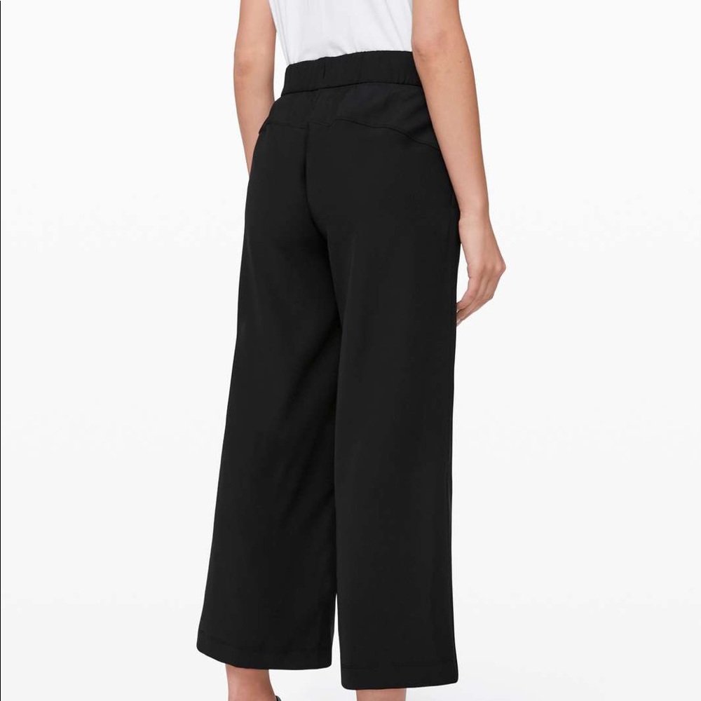 New with tags Lululemon On the Fly 7/8 WL Pant Woven